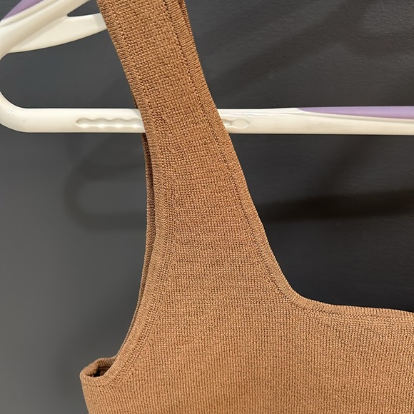 Oak + Fort crop tank - Picture 2 of 5